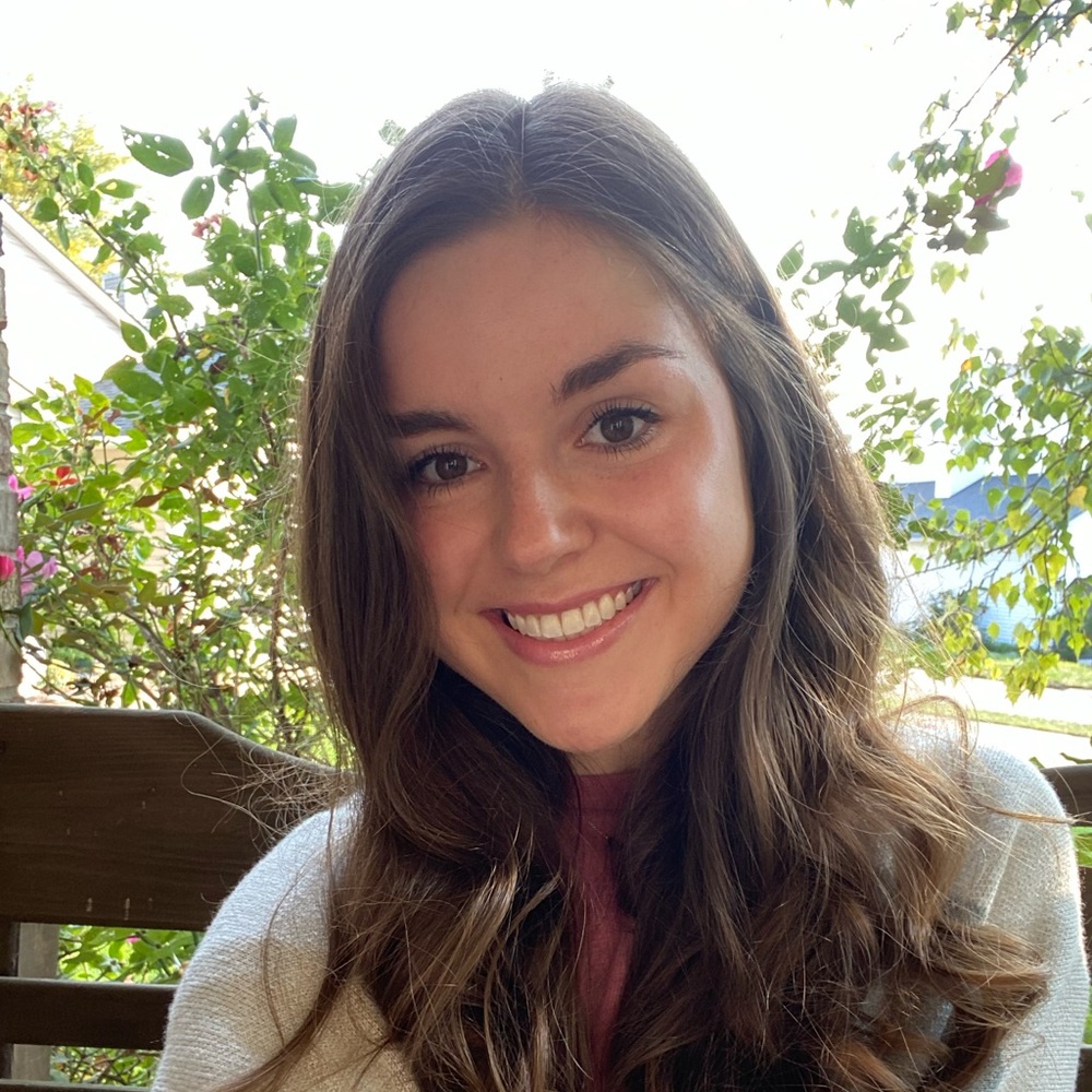 Meet your Posher, Alyssa